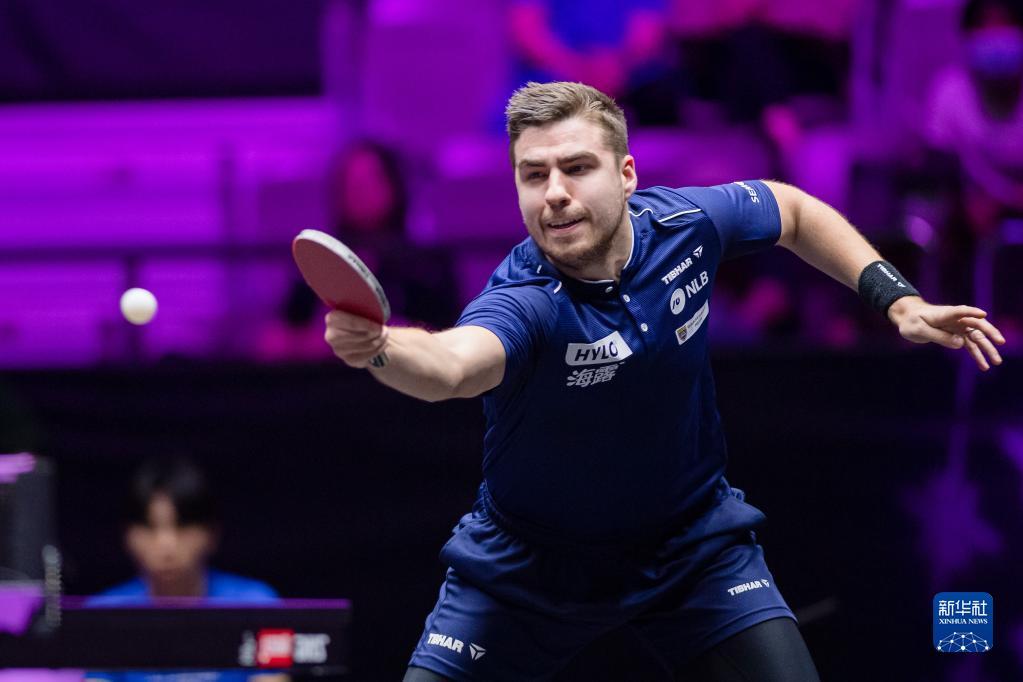 滕显硕和曾 滕显硕和曾