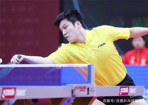 上显得无所 上显得无所