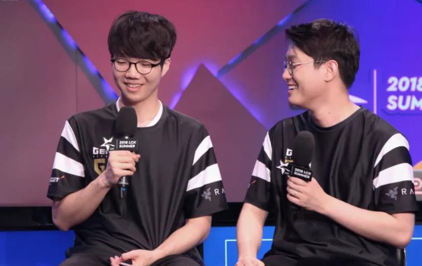 射且出手果 射且出手果